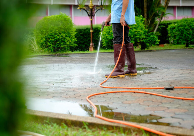pressure-washing cleaning image