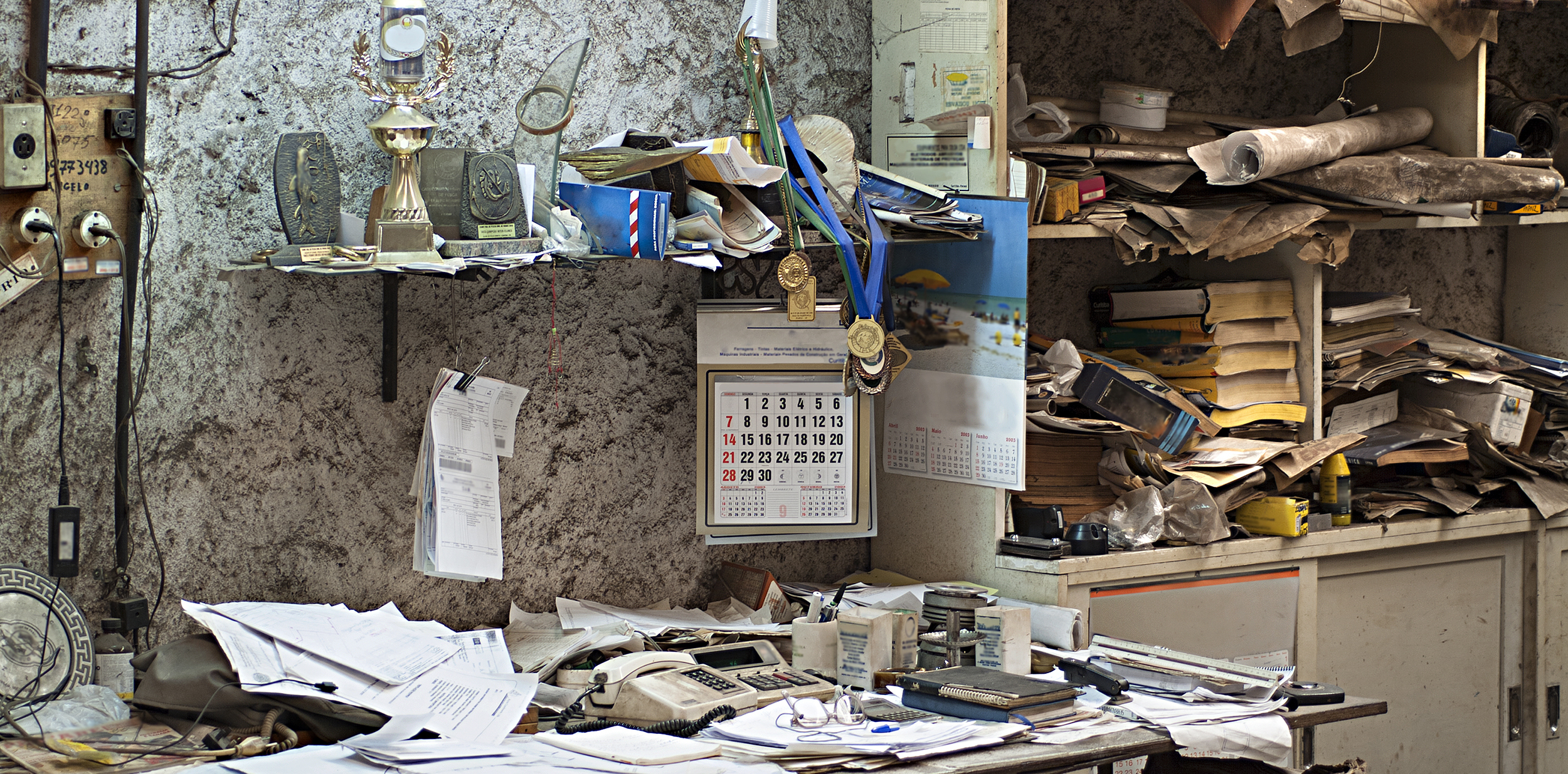unclean workplace